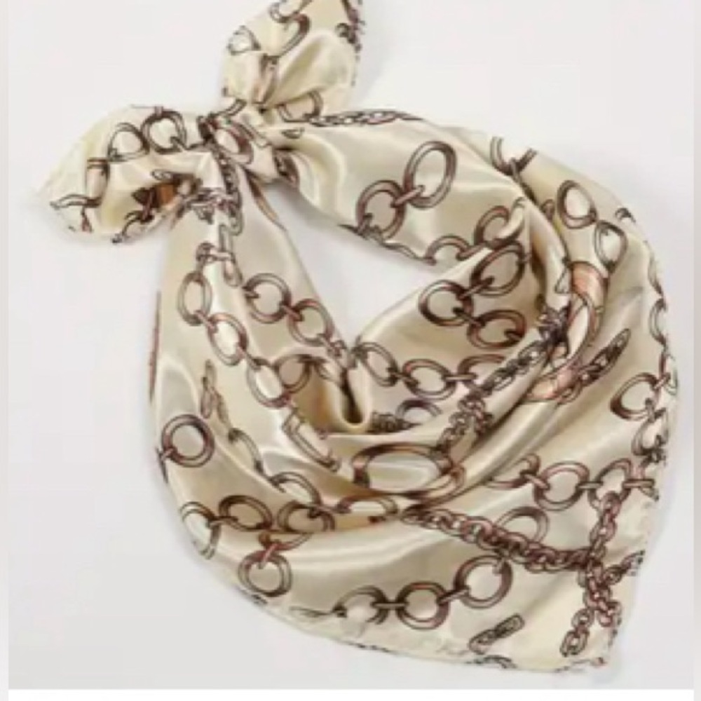 NIP🤩Square 90x90 mm Satin Scarf 2 for $13🎉🎉 random or choice from picture.